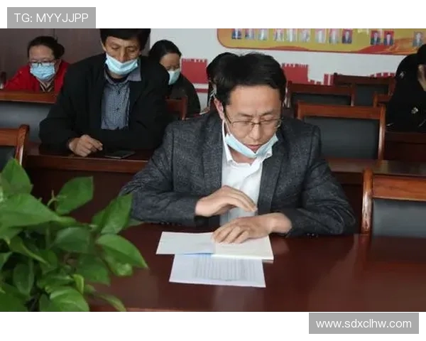 LNG在精英赛中的比赛经验分析与表现评估