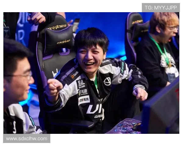 WE战队在DOTA2赛场的整体压制表现与战略得失分析